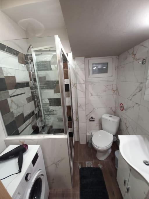 Kassandrou Deluxe Apartment Thessaloníki Eksteriør billede
